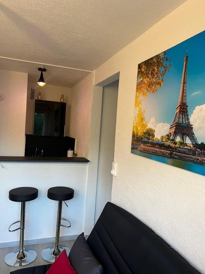 Cocon Wifi Netflix Parking Gratuit Apartment Belfort Luaran gambar